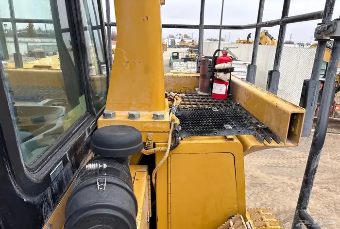 للبيع بلدوزر كتربلر حجم D10T2 موديل 2014 37