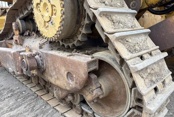 للبيع بلدوزر كتربلر حجم D10T2 موديل 2014 14