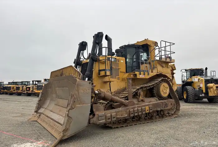للبيع بلدوزر كتربلر حجم D10T2 موديل 2014 0