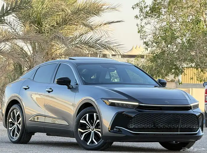 تويوتا كراون 2023 ممشى 26 الف 0
