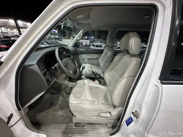 نيسان باترول ربع موديل 2004 نظيف بخاخات 6