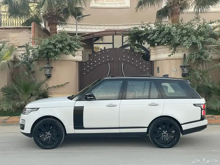 رنج روفر فوج 2020 - 8سلندر استخدام نظيف 3