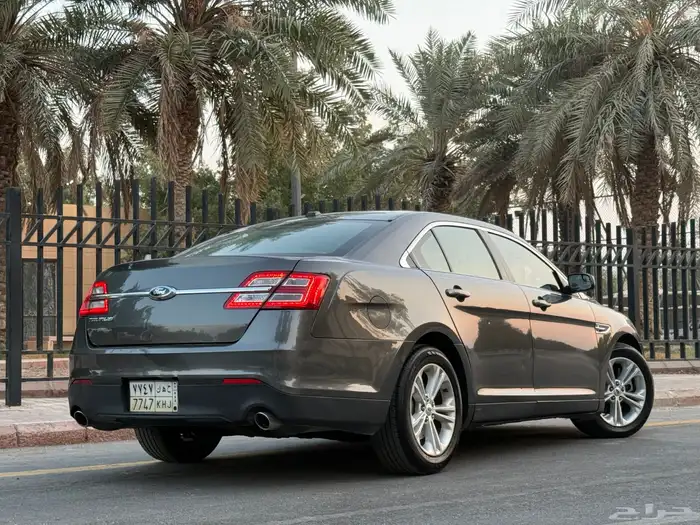 فورد توروس 2015 (( بحالة ممتازة )) 10