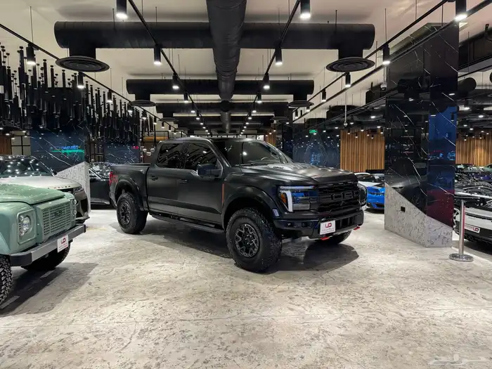 رابتر ار - Ford Raptor R V8 700hp 2025 0
