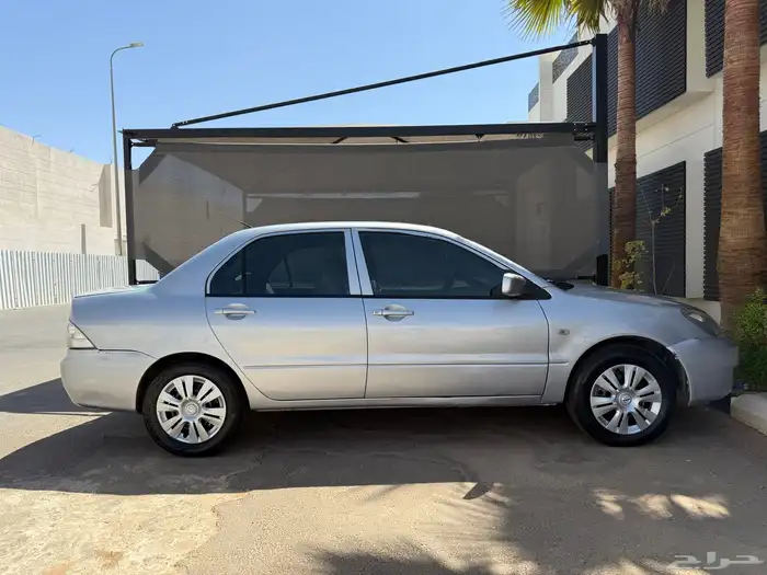 البيع لانسر نظيفة 2013 2