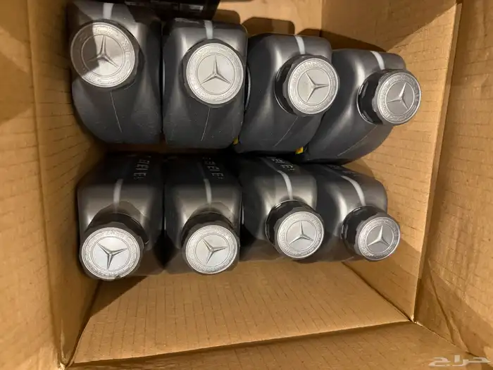 للبيع زيت مرسيدس أصلي 5W40 عدد 8 علب (جديد) 4