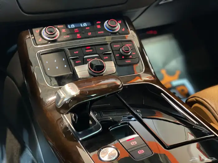 اودي A8 L 2015 ( فل كامل ) بحالة ممتازة 20