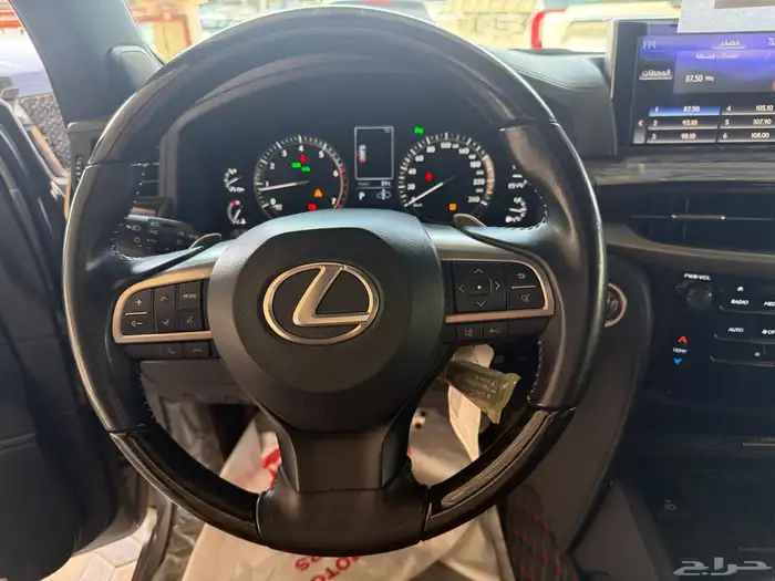 لكزس LX570 سعودي موديل 2021 16