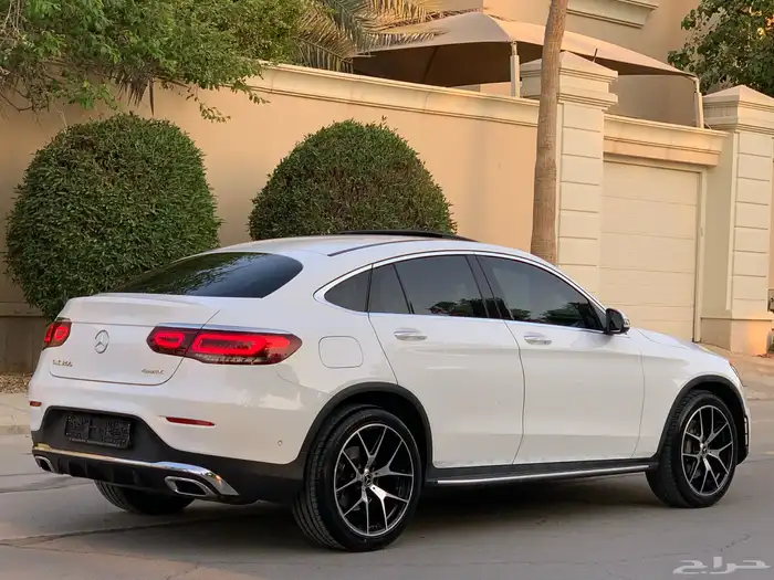 مرسيدس GLC200 موديل 2020 بحالة الوكاله ممشى 64 الف 8