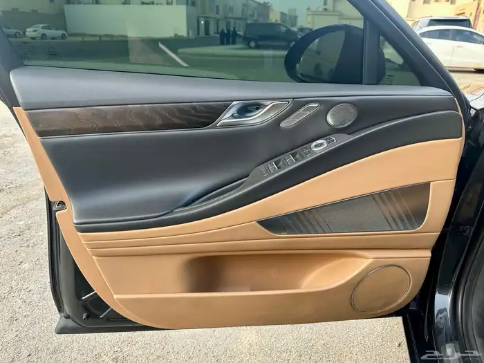 جينيسس G80 رويال بانوراما نظيف جدا 37