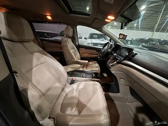 هوندا اوديسي 2018 فل كامل ابواب كهرباء 6 سلندر فتحه سقف 17