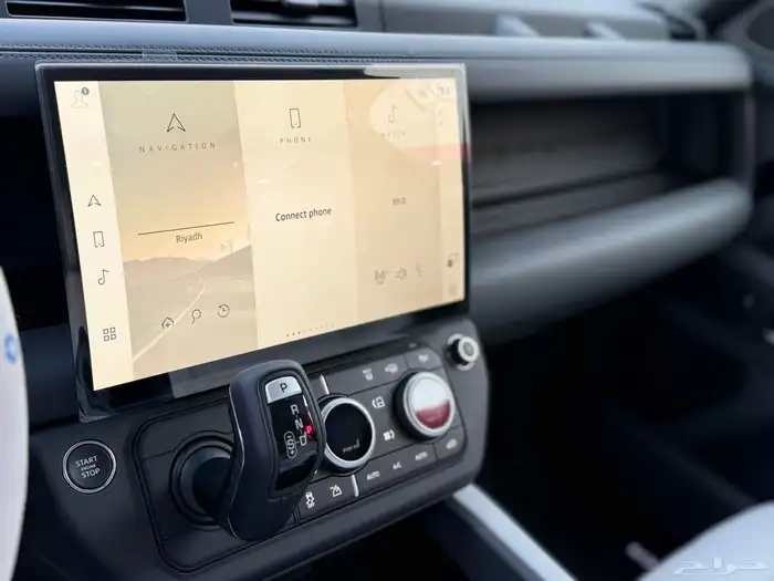 لاندروفر ديفندر HSE اف وايت 2026 وارد الناغي نظام 50-50 11