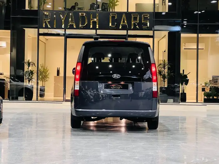 هيونداي ستاريا 2022 (عرض خاص) 3