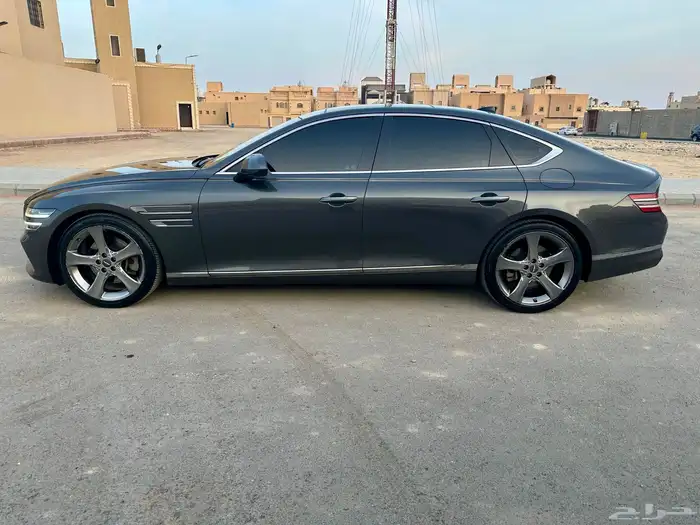 جينيسس G80 رويال بانوراما نظيف جدا 4