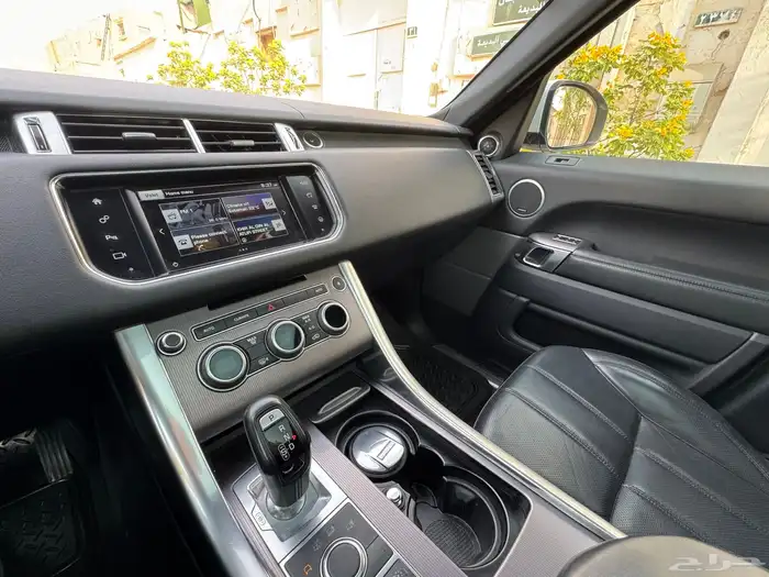 للبيع رنج روفر اسبورت 2016 19