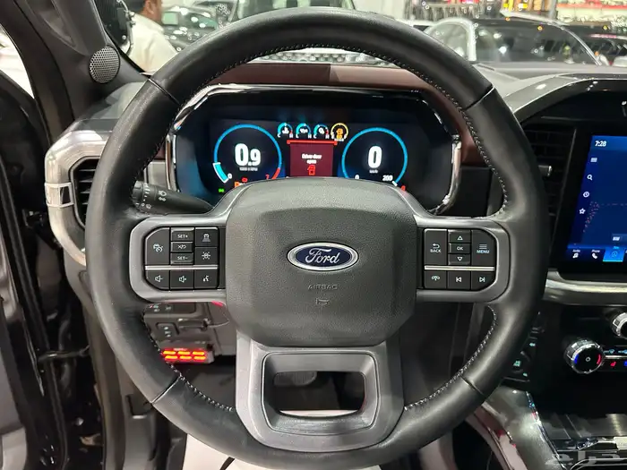 فورد F150 لاريت موديل 2023 فل كامل دبل نظيف جدآ 6