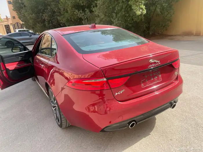 جاكور XF سوبر شارج مخزن 2016 نظيف 18