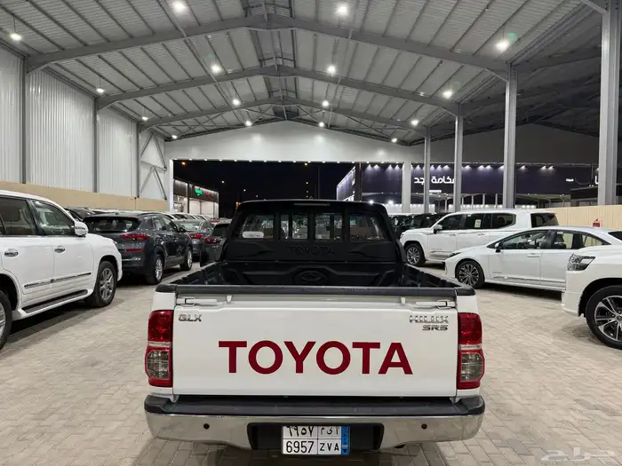 تويوتا هايلوكس 2015 GLX غمارتين وكالة 9