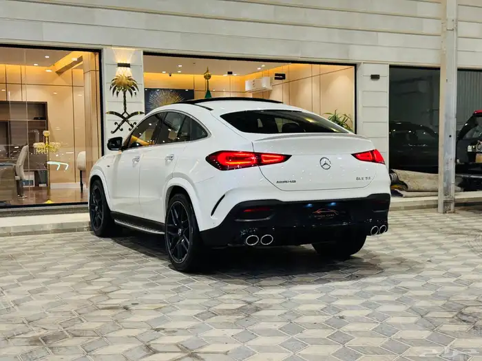 مرسيدس GLE 53 فل كامل نظيف جدا 4