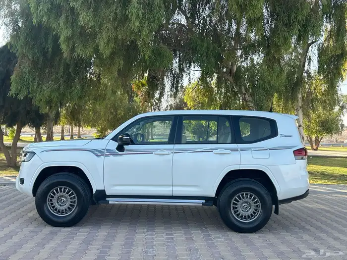 لاندكروزر ديزل 2022 GXR 2