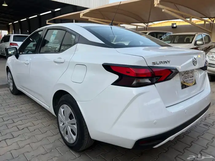 صني 2022 نظيف جدا ممشى 73.000 لدى قمة الاطلال 17