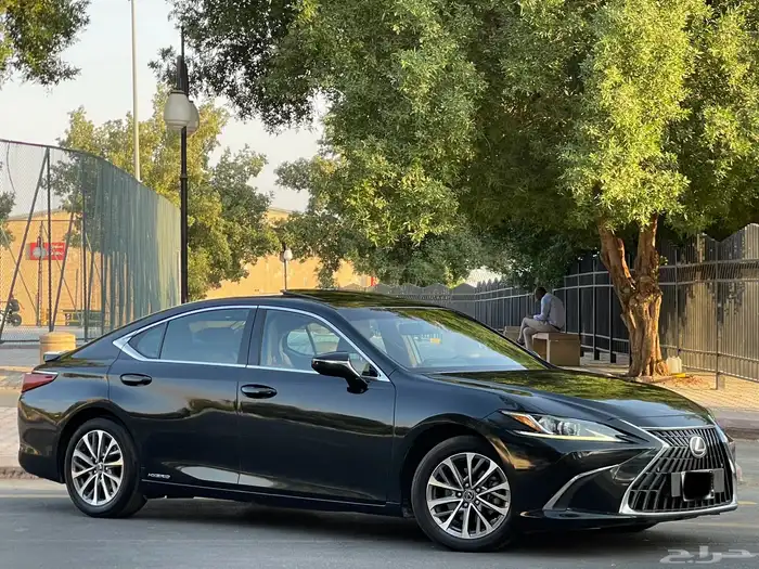 لكزس-ES300h-2022(ممشي68الف) 6