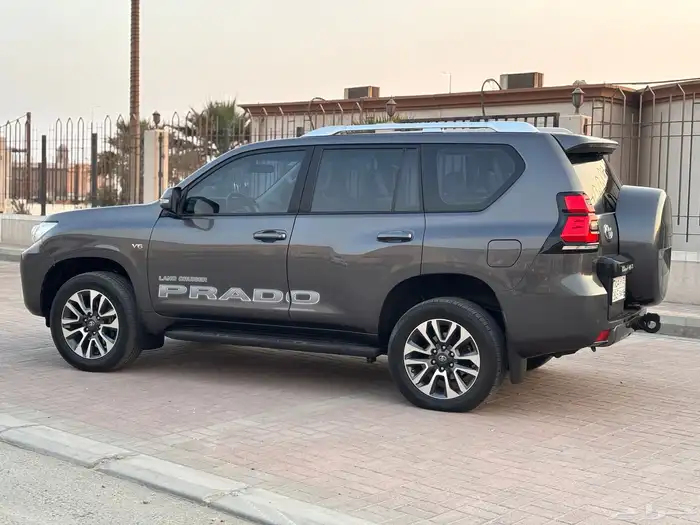 تويوتا برادوTXL 2022فل كامل عداد 64 الف 3