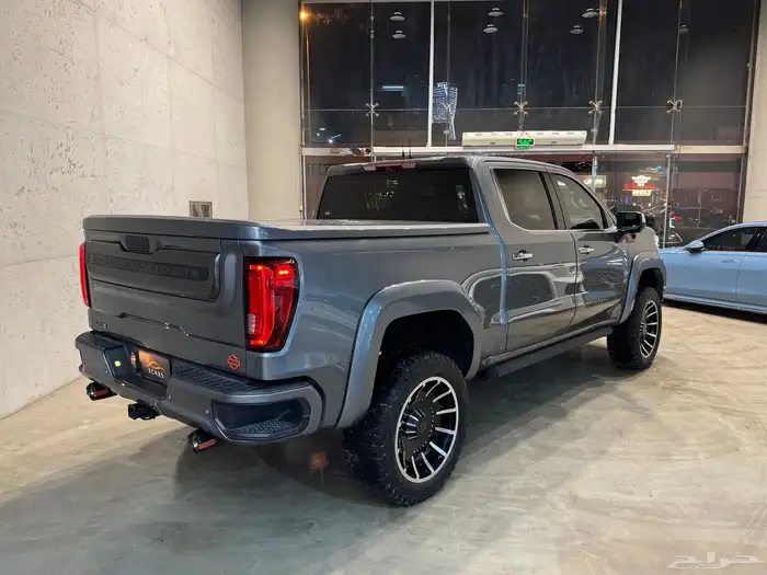 جي ام سي Sierra Harly Davidson موديل 2021م (وارد سعودي) 5