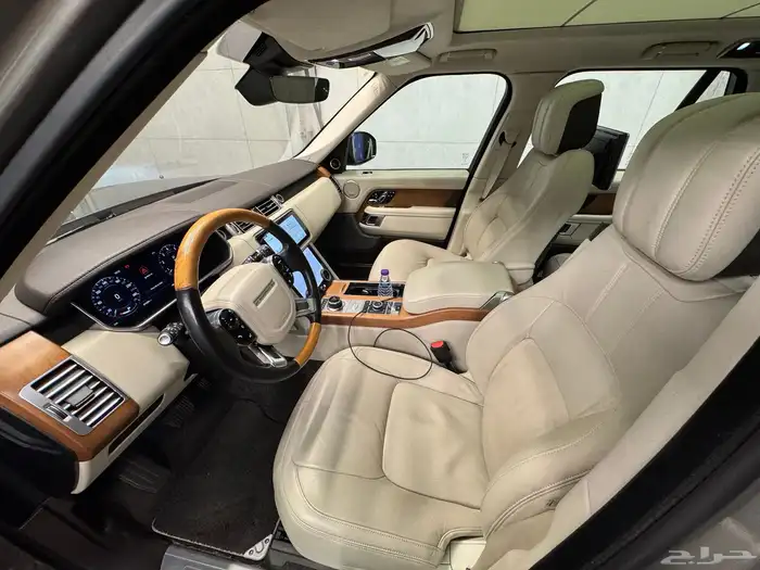 رينج روفر 2020 10