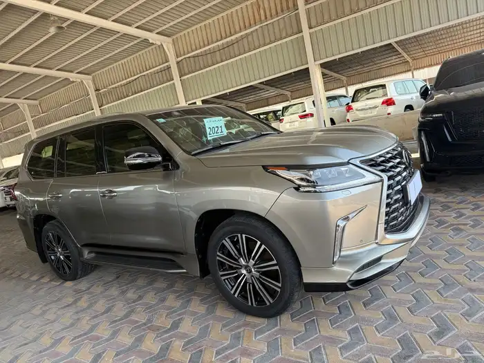 لكزس LX570 سعودي موديل 2021 5