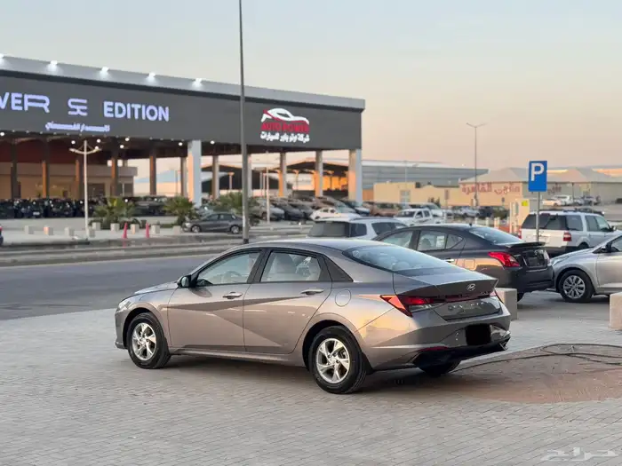 هيونداي النترا 2022 تيتانيوم 1.6 8