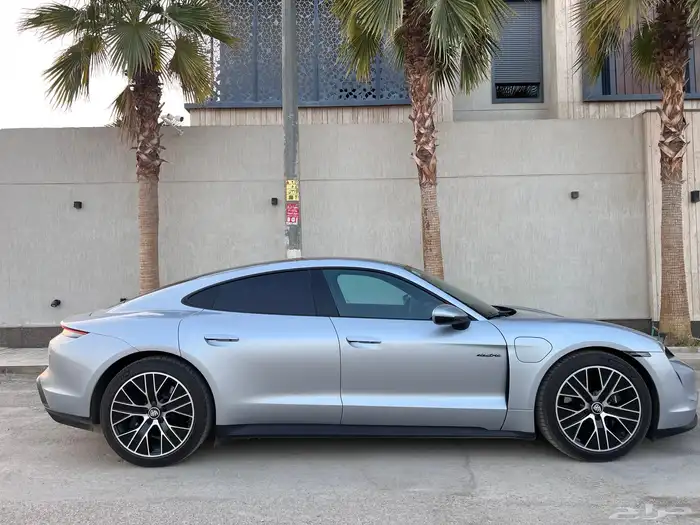 بورش تايكان 2021 عداد 30 الف بودي وكالة 4