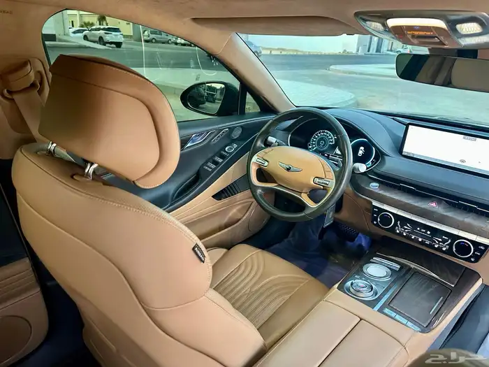 جينيسس G80 رويال بانوراما نظيف جدا 28