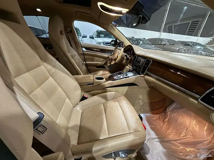 بورش باناميرا 2012 15