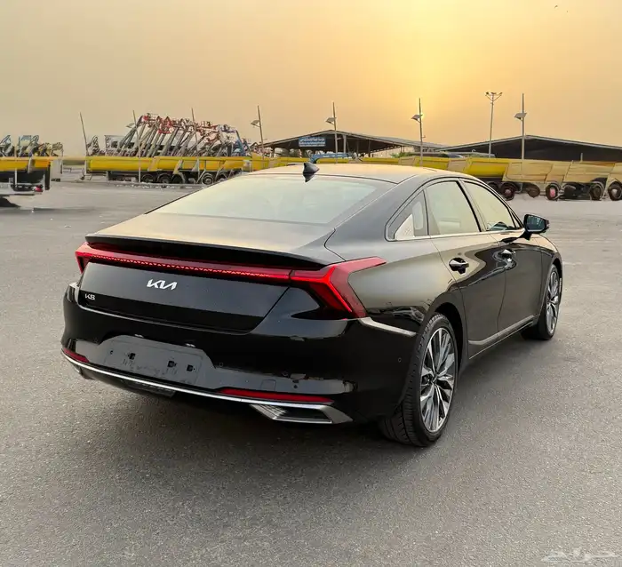كيا K8 بنورما 2022 فل مواصفات بحالة الوكاله للبيع 5