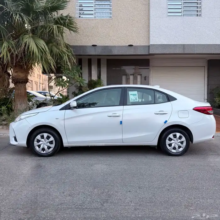 تويوتا يارس 2021 مالك اول بودي بلد نظيفة جدا للبيع 1