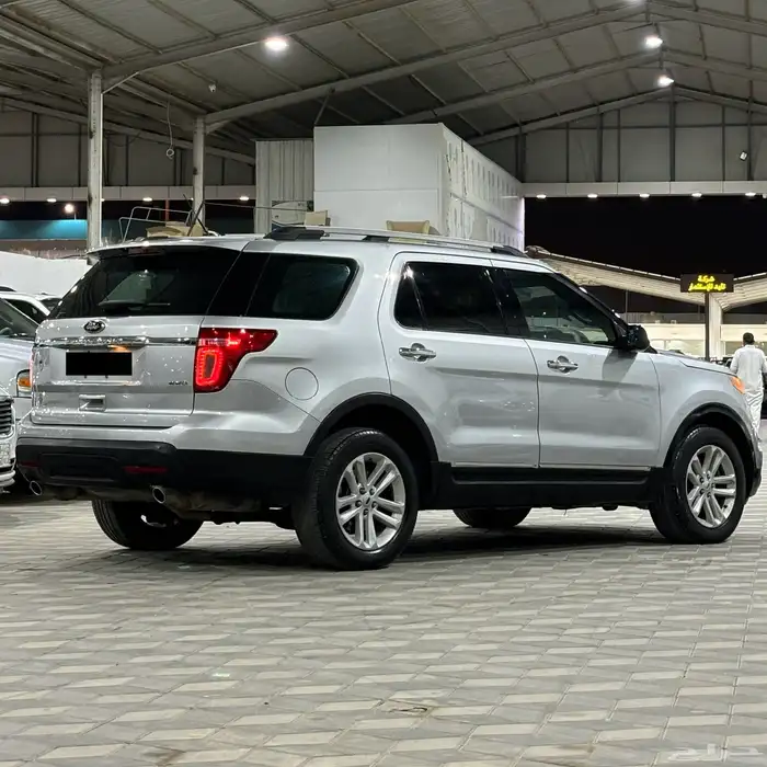 فورد اكسبلورر 2015 دبل عائلي ثلاث صفوف 5