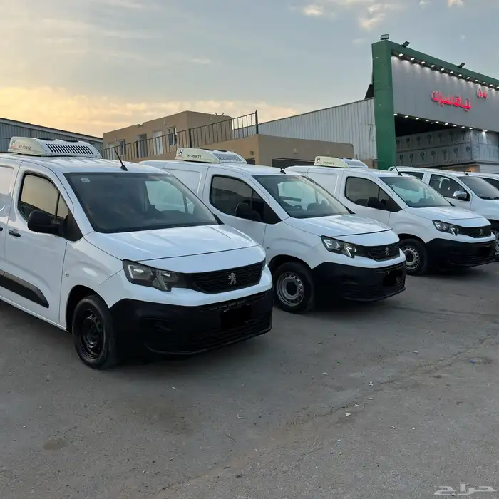 باصات بيجو بارتنر 2021 فان ثلاجه ديزل متوفر 8 حبات 0