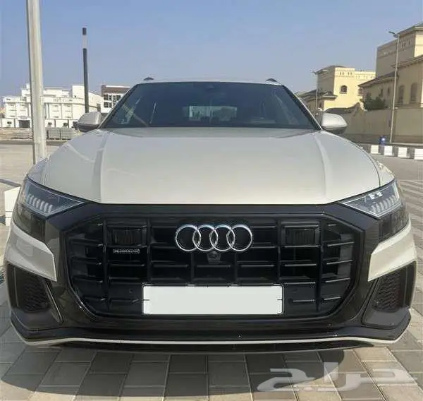 Audi Q8 S-Line Black Edition 1