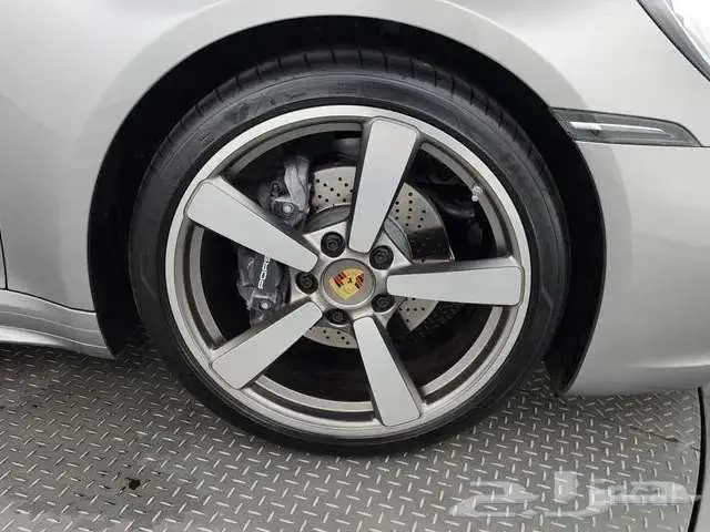 بورش كاريرا 911 موديل 2024 16