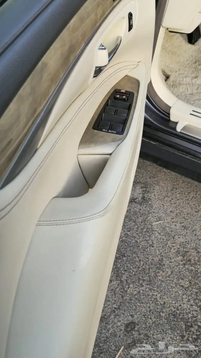 لكزس LS460 2013 30