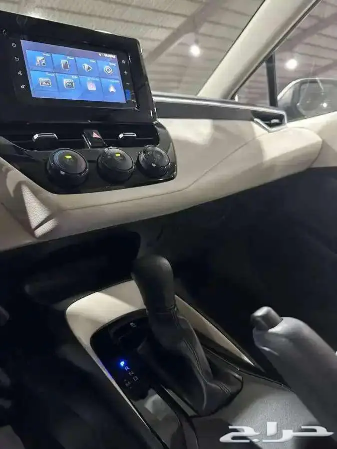 تويوتا كورولا استاندر ماكينة2.0 موديل 2026 11