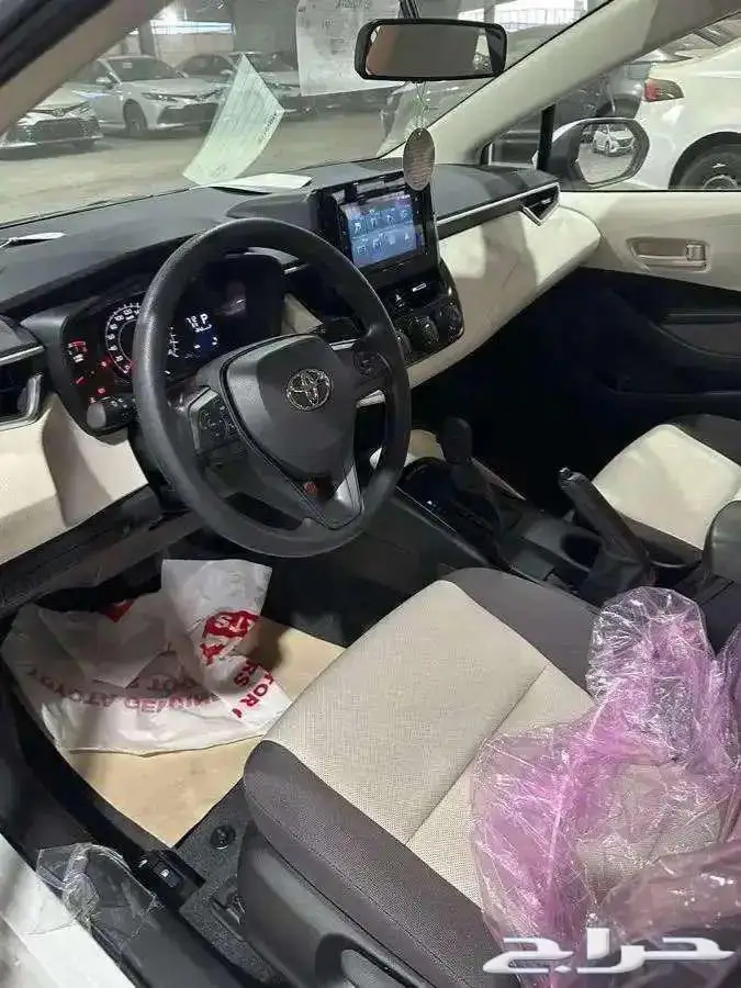 تويوتا كورولا استاندر ماكينة2.0 موديل 2026 12