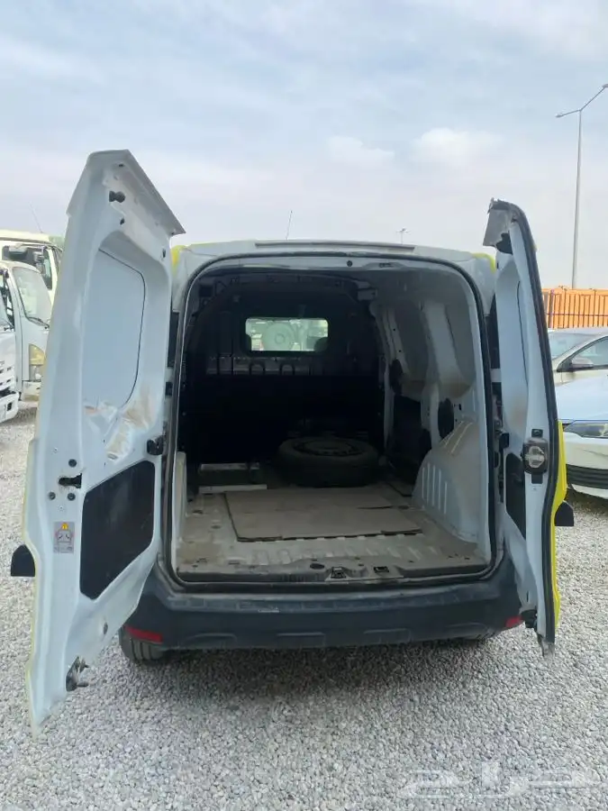 رينو دوكر موديل  2020 7