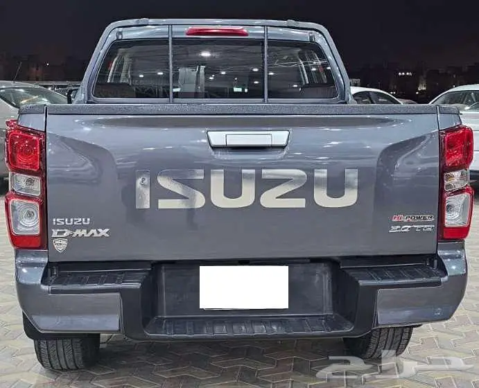 ايسوزو ديماكس غمارتين ديزل 2022 دبل LS 7