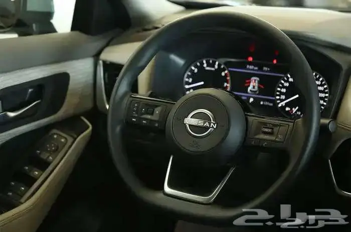 نيسان اكستريل استاندر 5 او 7 راكب 2025 4