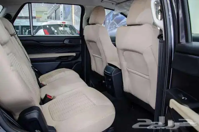 فورد ايفرست XLS موديل 2025 10