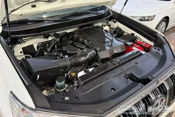 للبيع تويوتا برادو TXL 2023 دبل سعودي 6 سلندر مخزززنة 66