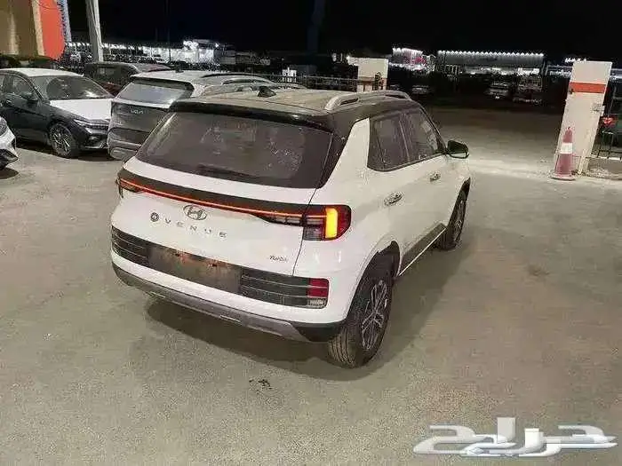 هيونداي فينيو 2024 بريميوم 7