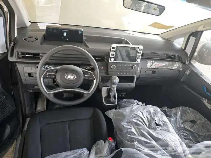 هيونداي ستاريا 9 راكب ديزل 2025 3